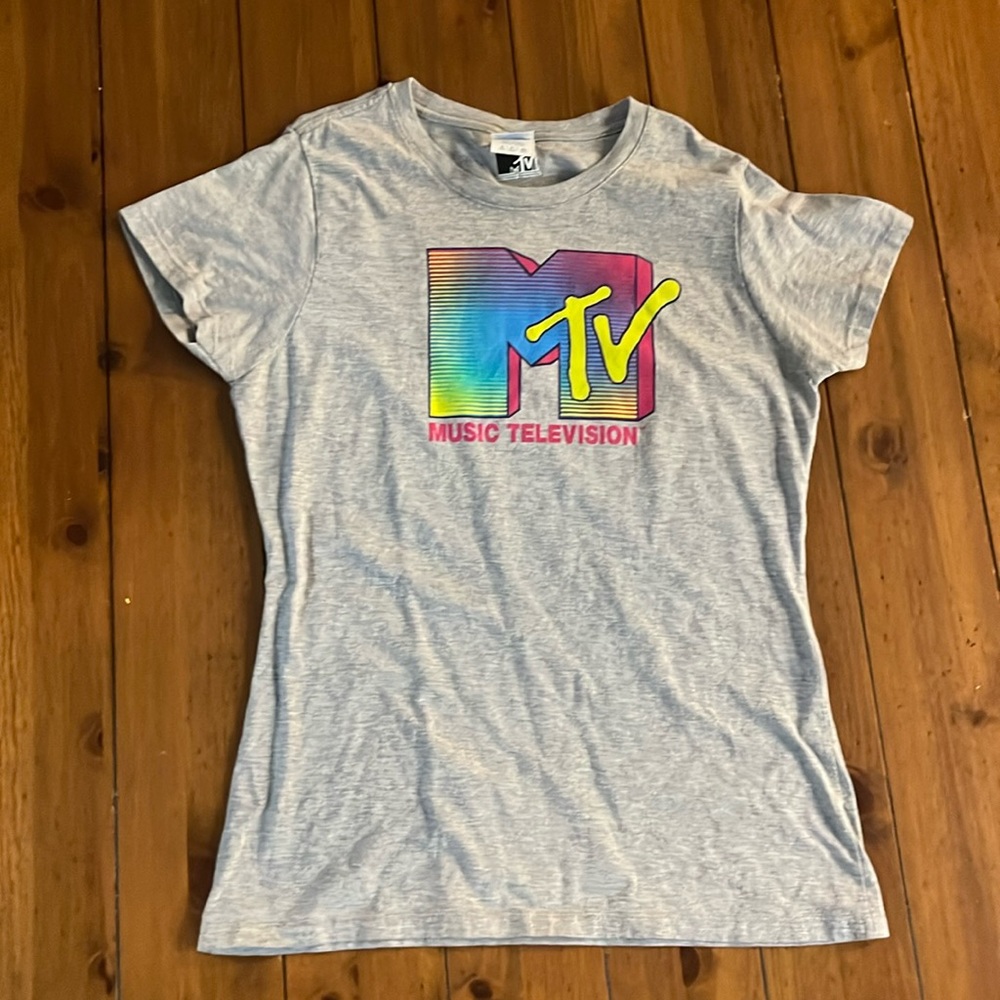 MTV shirt